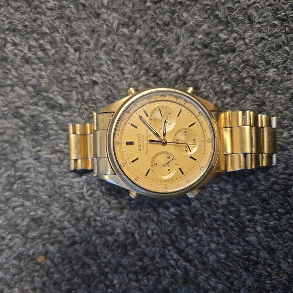 Seiko Gold Tone Men's Chronograph Watch James Bond Watch - Picture 3 of 11